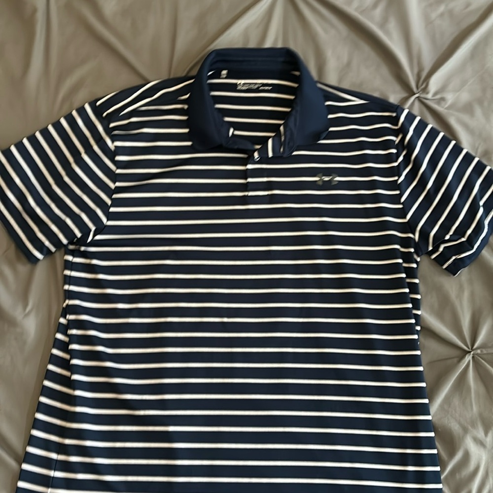 Underarmour men’s XL golf polo.